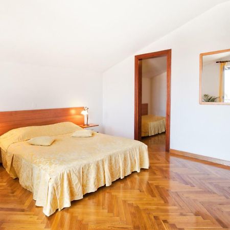 Villa Sveta Eufemija - Bed And Breakfast 罗维尼 外观 照片