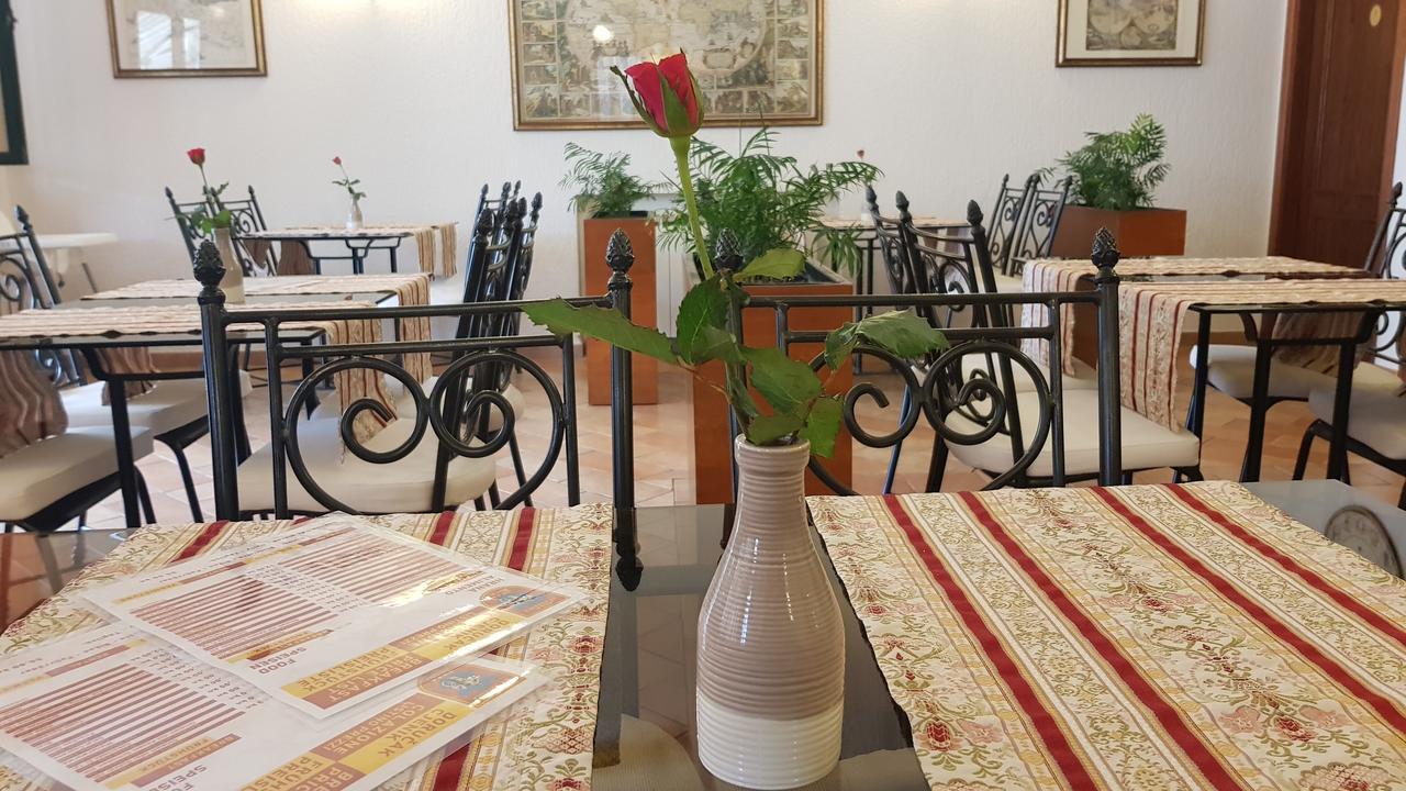Villa Sveta Eufemija - Bed And Breakfast 罗维尼 外观 照片