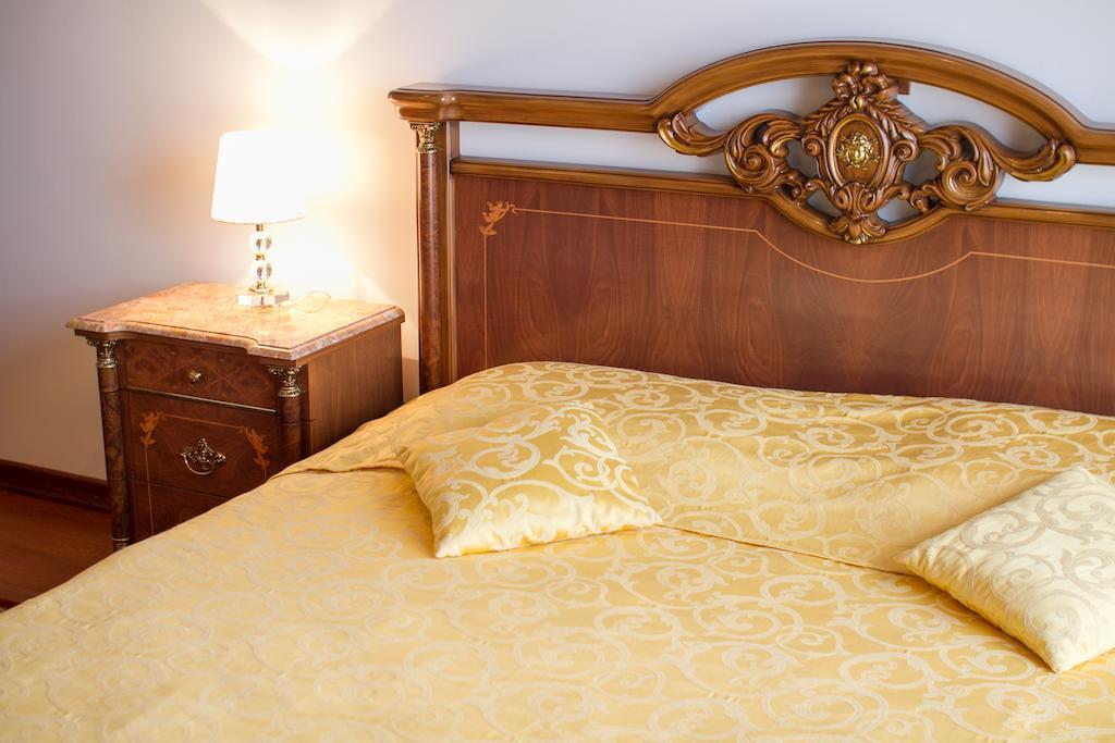 Villa Sveta Eufemija - Bed And Breakfast 罗维尼 客房 照片