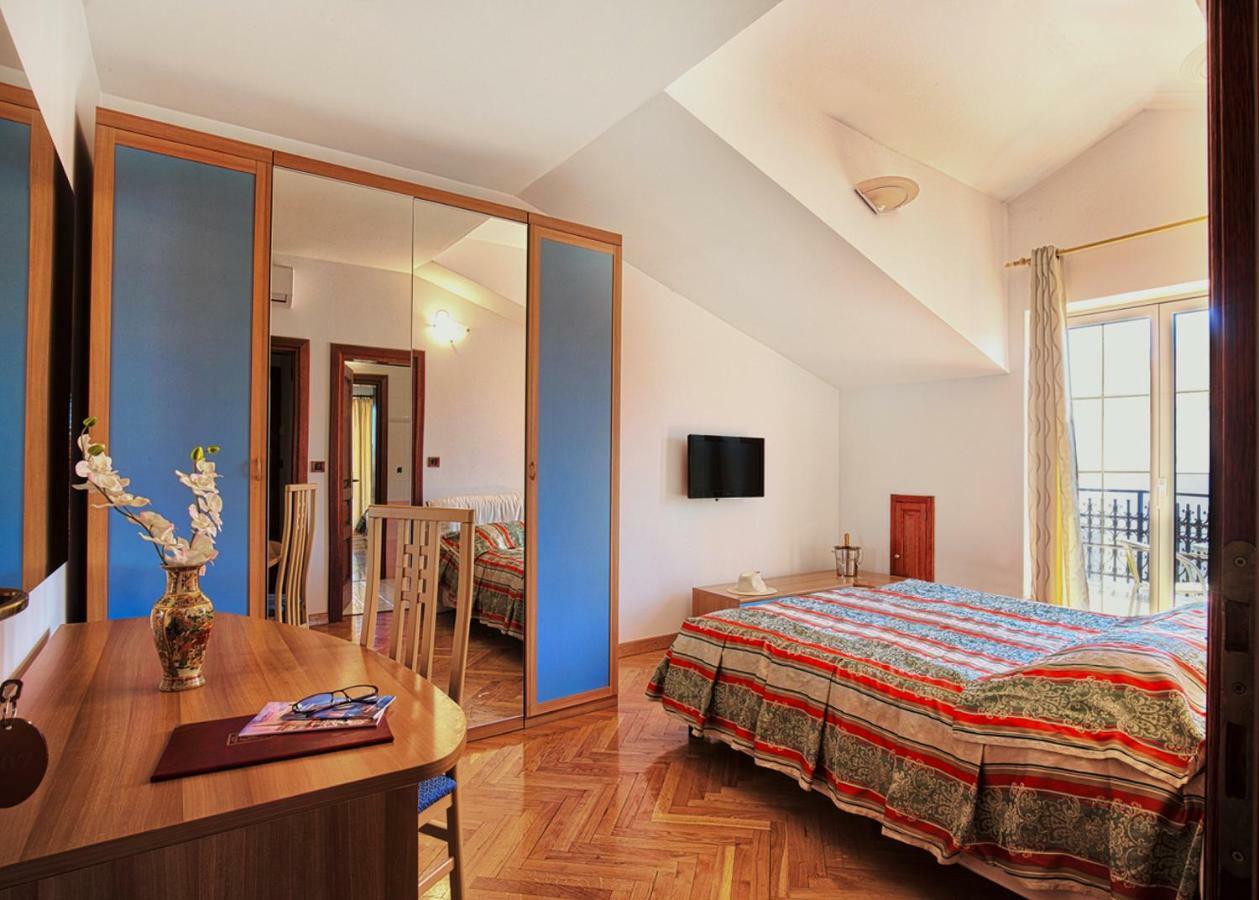 Villa Sveta Eufemija - Bed And Breakfast 罗维尼 外观 照片