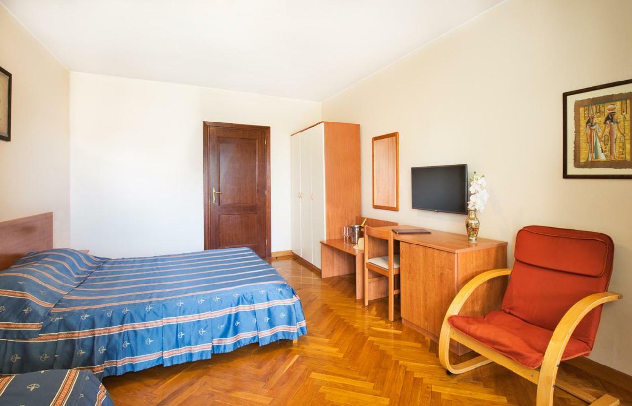 Villa Sveta Eufemija - Bed And Breakfast 罗维尼 外观 照片