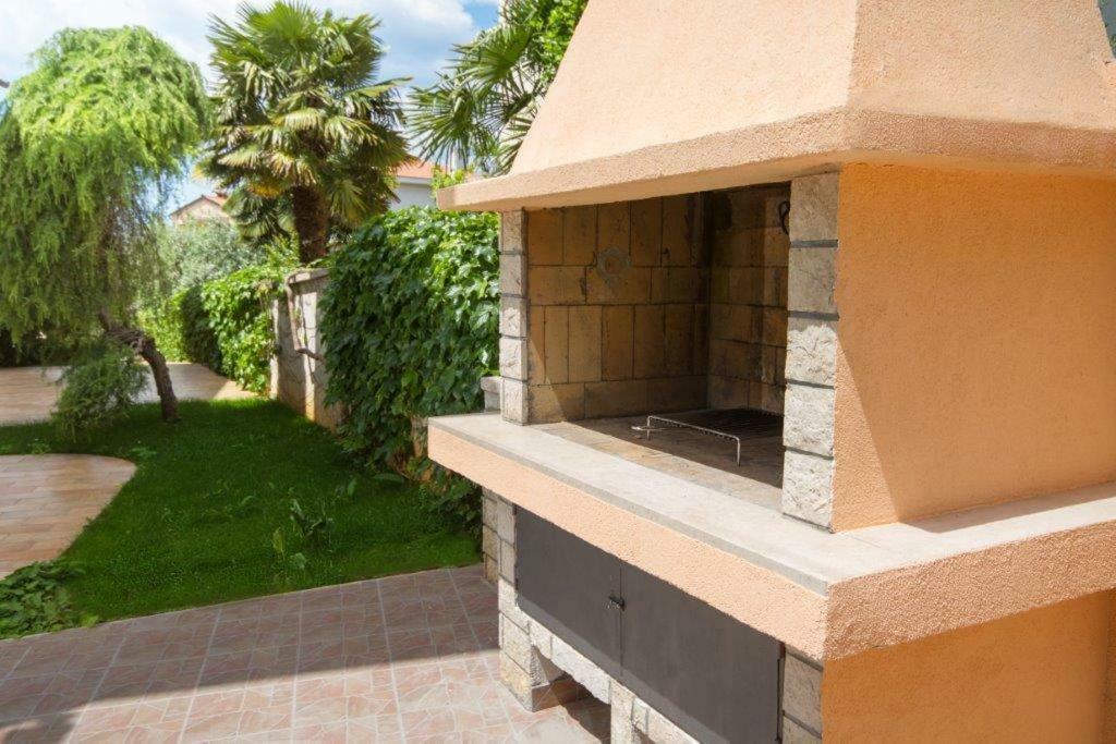 Villa Sveta Eufemija - Bed And Breakfast 罗维尼 外观 照片